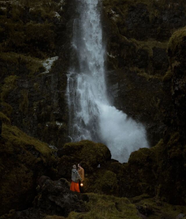 POV : you come to Iceland to celebrate your 10th wedding anniversary ❤️ Starting the day with some epic views over the black sand coast, sharing a special moment on a glacier, and finishing your adventure at the mysterious waterfall just before sunset. Thank you for having us with you, Abby @abbyjoywiebe & Jordan! 🥰

#couplephotoshoot #anniversary #adventure #lovestory #elopement #elopementphotographer #icelandelopementphotographer
#iceland #exploreiceland